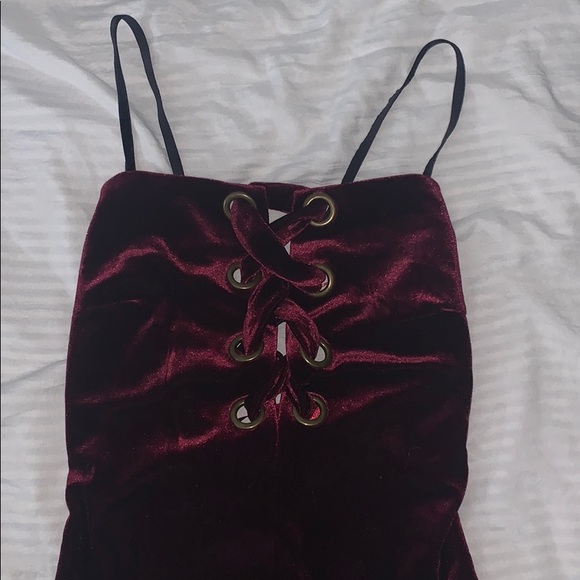 Red velvet bodysuit - Picture 2 of 3